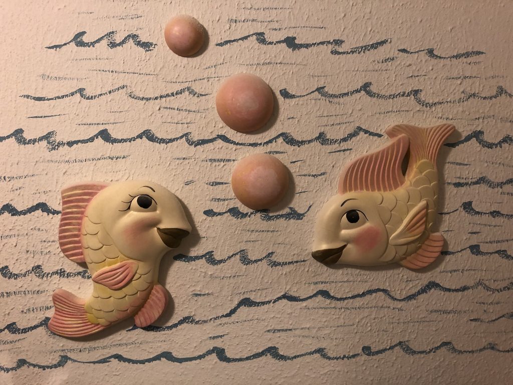 Underwater scene on the bathroom wall